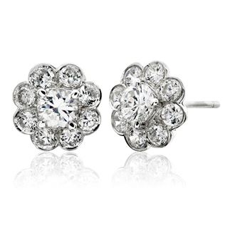 Picture of Bezel set earrings with four prong center